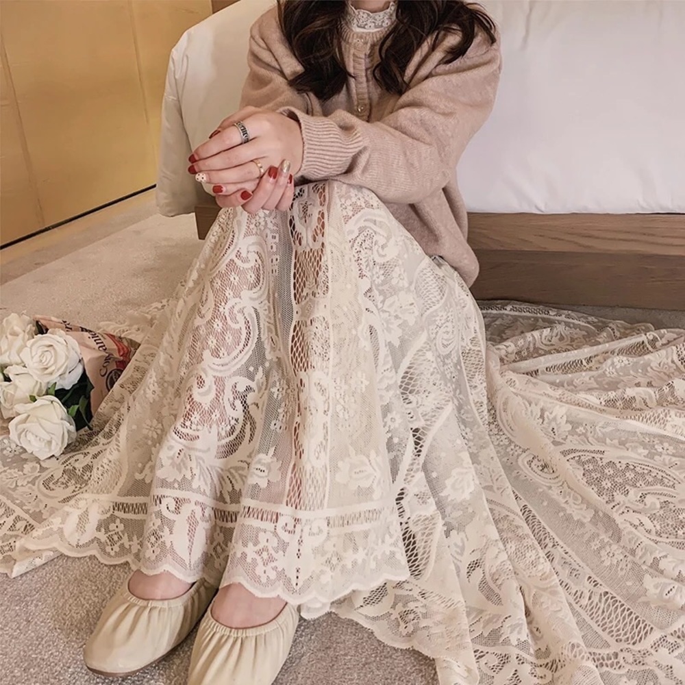 Elegant Cream Lace Maxi Skirt - Picture 12 of 13
